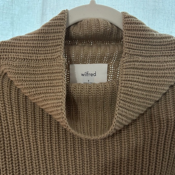 Aritzia Sweater - Picture 2 of 2